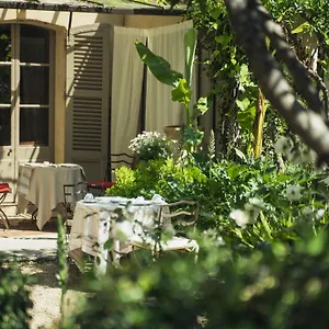https://les-jardins-de-baracane.aixenprovencehotels.org