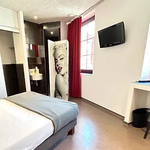 3* Hotel 7art